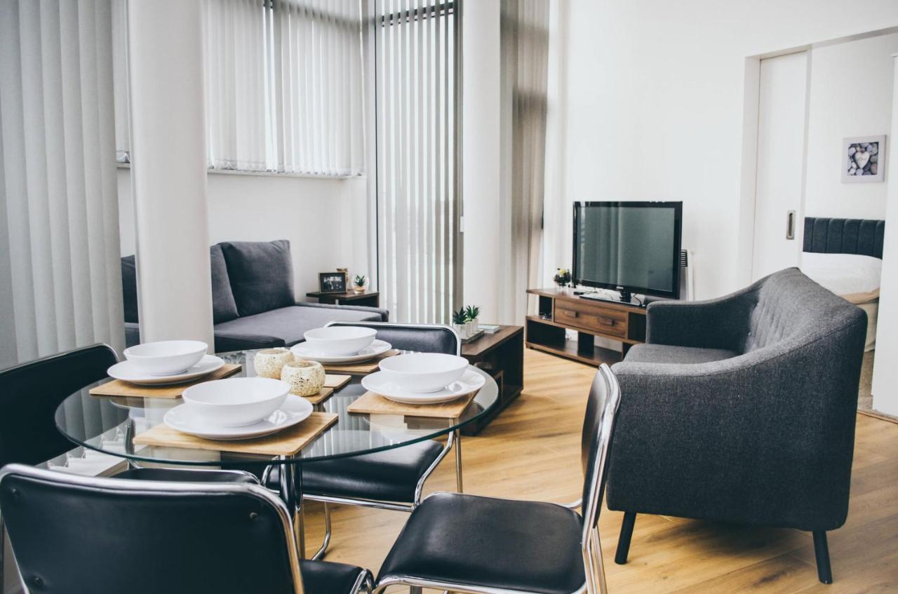 Penthouse In Liverpool City Centre - Free Parking - Balcony - By Happy Days Esterno foto